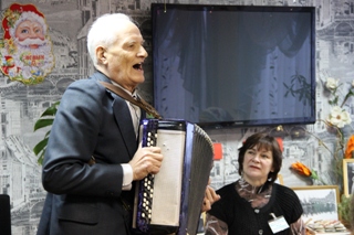 В «Балашовском доме-интернате для престарелых и инвалидов» отпраздновали Старый Новый  год  и Рождество 